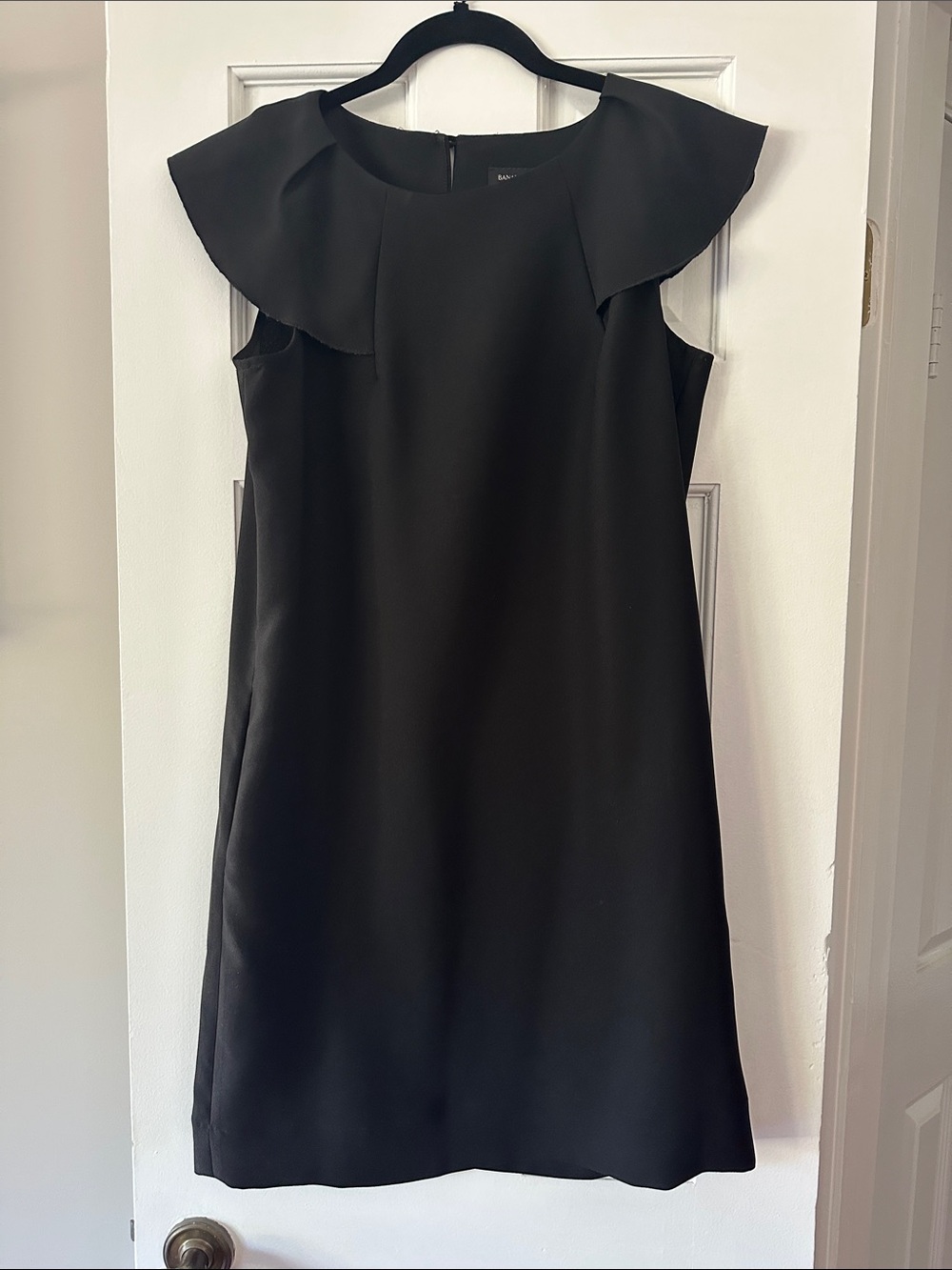 Banana Republic Black Sleeveless Shift Dress with Petal Collar